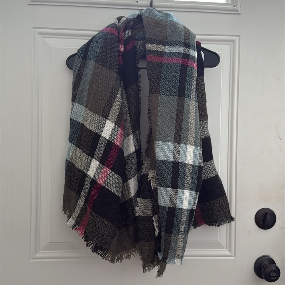 Apt. 9 Burgundy Gray Black Plaid Blanket Scarf Frayed Trim